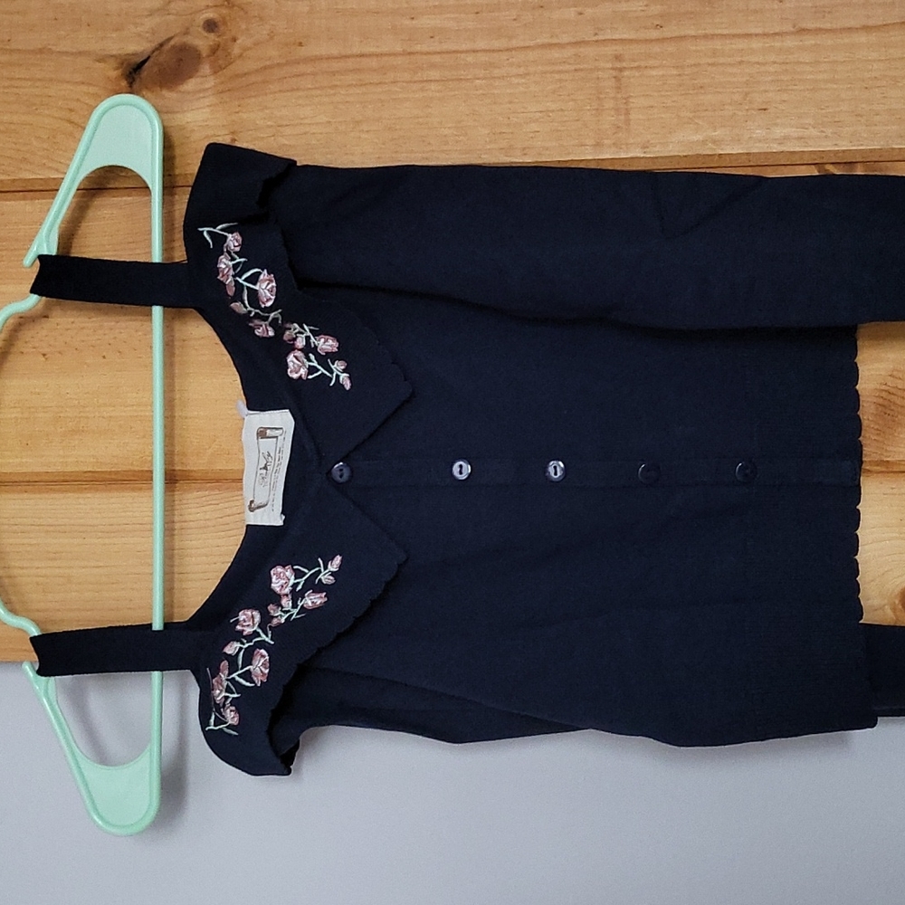 Off shoulder crop top